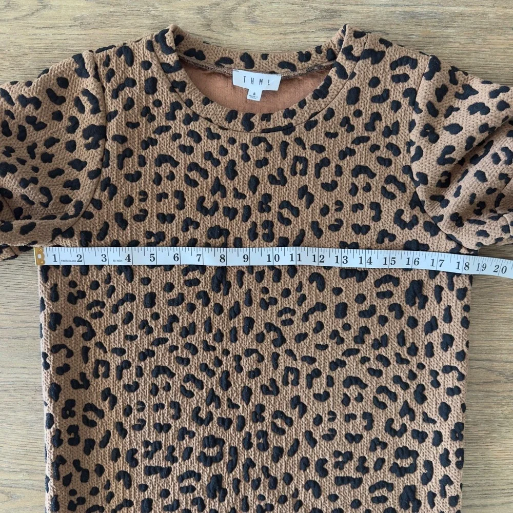 Anthropologie THML‎ Leopard Print Textured Short Puff Sleeve Top-Women's Size S - Picture 3 of 8